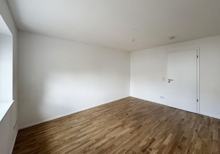 First occupancy after complete renovation: Spacious 3-room apartment with balcony in Munich-Trudering - Unit 5 – Kinderzimmer