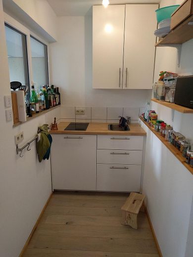 Bright 1-room apartment with terrace at Ulmer Safranberg commission-free – Küche