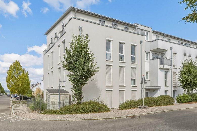 ***MODERNE 3- ZIMMER WOHNUNG IN HOLZGERLINGEN HÜLBEN MIT AUFZUG BEZUGSFREI*** – GEBÄUDE OSTSEITE