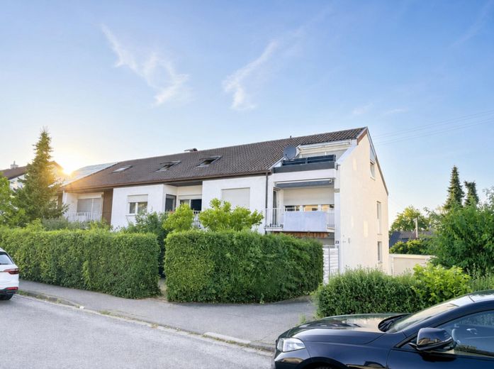Bezugsfertige 3-Zimmer-Eigentumswohnung mit zwei Balkonen, Garage und umfangreicher Modernisierung – Außenansicht