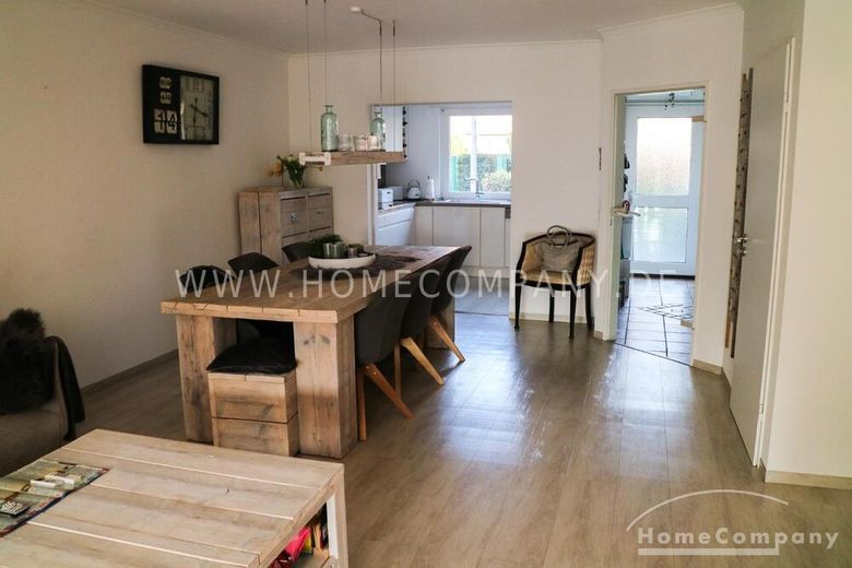 Möbliertes Traumhaus in Köln-Pesch! – 93f073cd88f982e6bc5d527e8028438cca6ea067.jpg