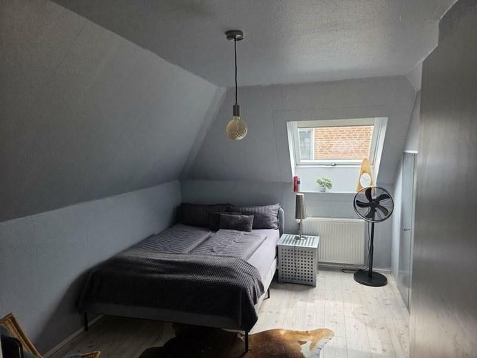 Grüne Oase mit Hamburger Anbindung:Gepflegtes Objekt in begehrter Lage. – Schlafzimmer OG 2
