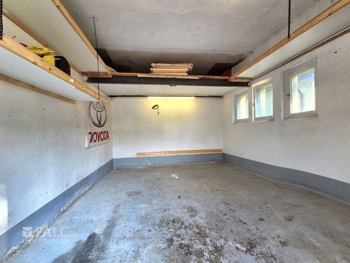**Ein Ort zum Verlieben**FALC IMMOBILIEN – Garage
