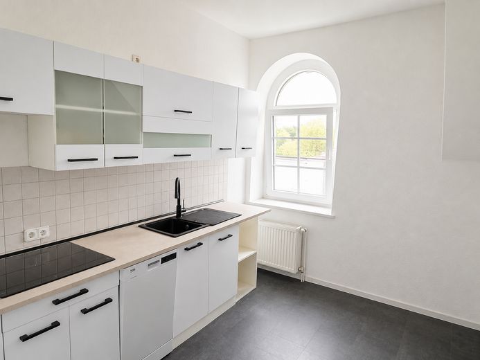 Jobcenter– deine neue Wohnung ist fertig! Job Center–Your new apartment is ready for you to move in! – Küche