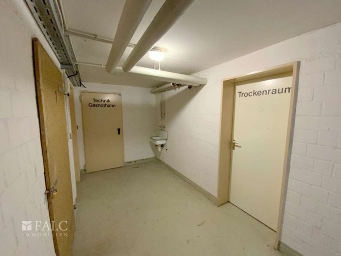 Komfortable, helle Maisonette-Wohnung in guter Lage – Keller