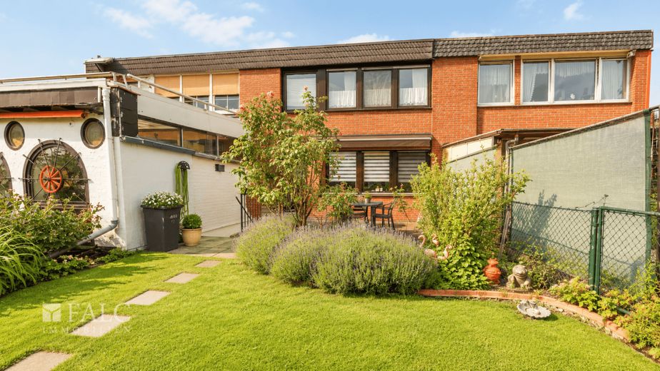 Familienfreundliches Reihenmittelhaus auf Erbbaugrundstück! – Garten