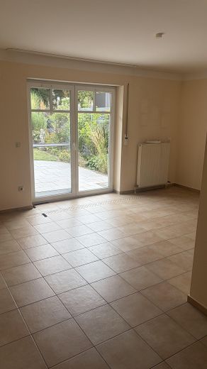 Ready to move in - familienfreundliches  Reihenmittelhaus mit angelegtem Garten, modernisiert – Photo 8