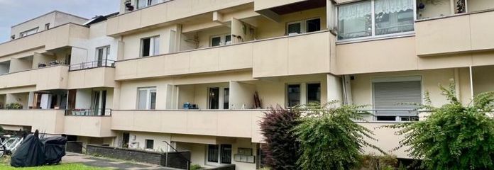 Maisonette apartment with three levels and two balconies