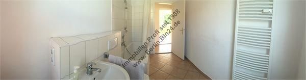 Wohnzimmer Balkon Südseite -2er WG geeignet – 002 -- 22.08.2016 035
