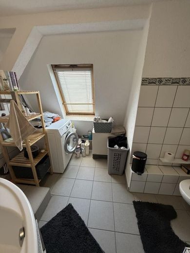 Charmante 2,5-kamerwoning op een centrale locatie in Stuttgart West – Bad