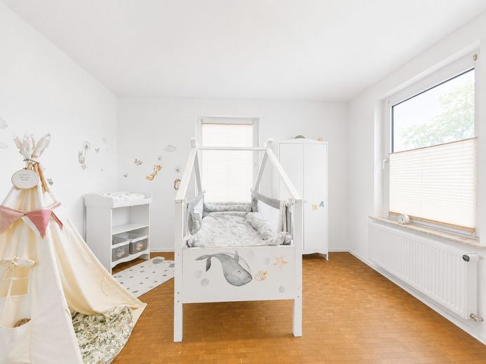 6.000 m² Freiheit an der Nordsee - 
Kamin, Altbaumbestand &amp; Privatsphäre – Platz für kleine Abenteuer