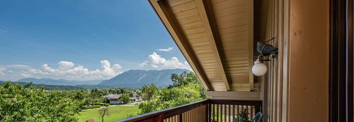 Panoramablick inklusive - Ihr neues Zuhause in den Bergen – Panoramabalkon
