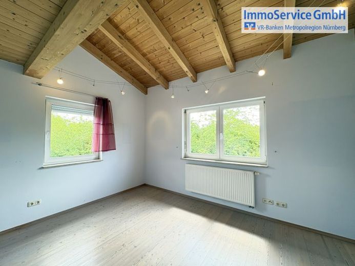 | ADATTA ALLE FAMIGLIE | casa a schiera di testa completamente interrata con 4 locali su circa 119m², inclusi giardino e garage – Foto 1