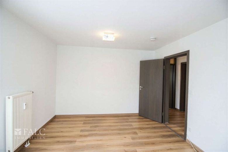 Exklusives Penthouse im Zentrum Göppingen – Zimmer - (KI generiert)