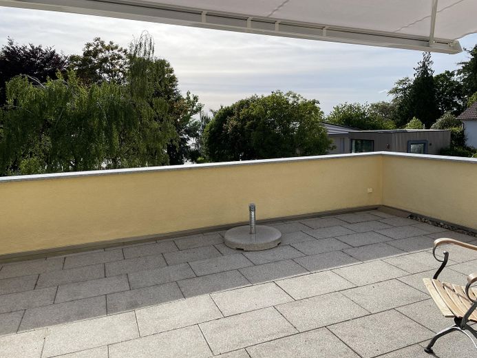 Dachterrasse mit Seeblick