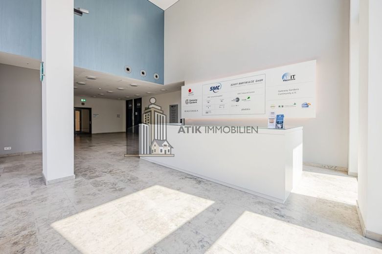 ATIK: Moderne Büroflächen direkt am Flughafen Frankfurt - provisionsfrei – Eingangsbereich