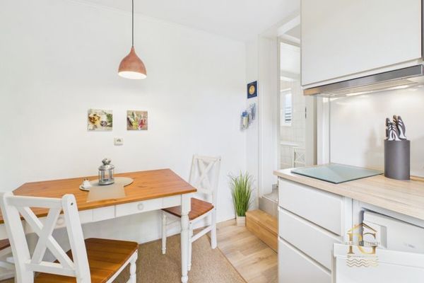 Affascinante casa unifamiliare con moderno appartamento vacanze separato--appartamento subito affittabile=entrata mensile