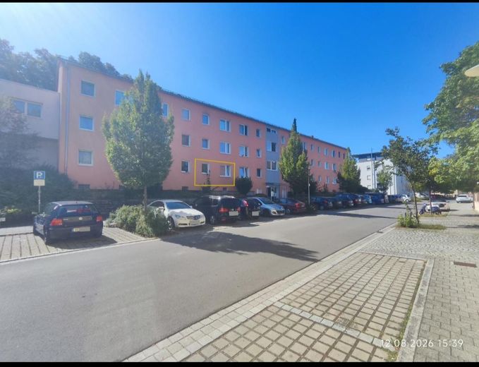 Investment property in Neuburg – approx. 4.53% gross rental yield – commission-free from private owner – Außenansicht li.
