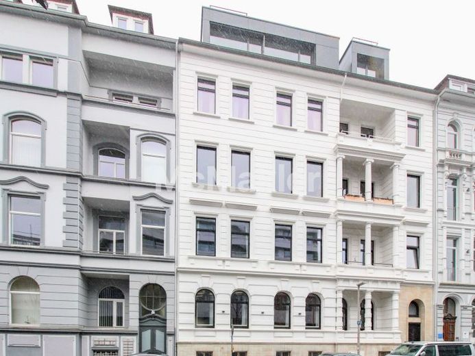 Exklusiver Altbau mit privatem Garten, moderner Raumaufteilung & variabler Wohnstruktur – Foto 1