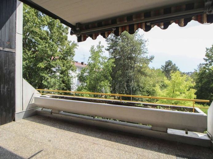 Casa nella casa: spazioso appartamento duplex di 5,5 locali su 3 livelli con 3 balconi e garage – Foto 1