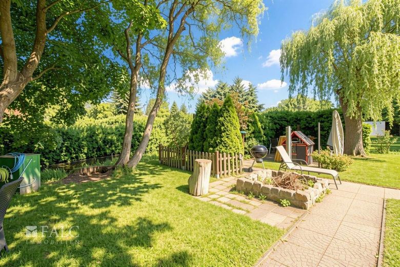 +++ Mehrfamilienhaus in toller Lage und mit guter Rendite +++ – Garten