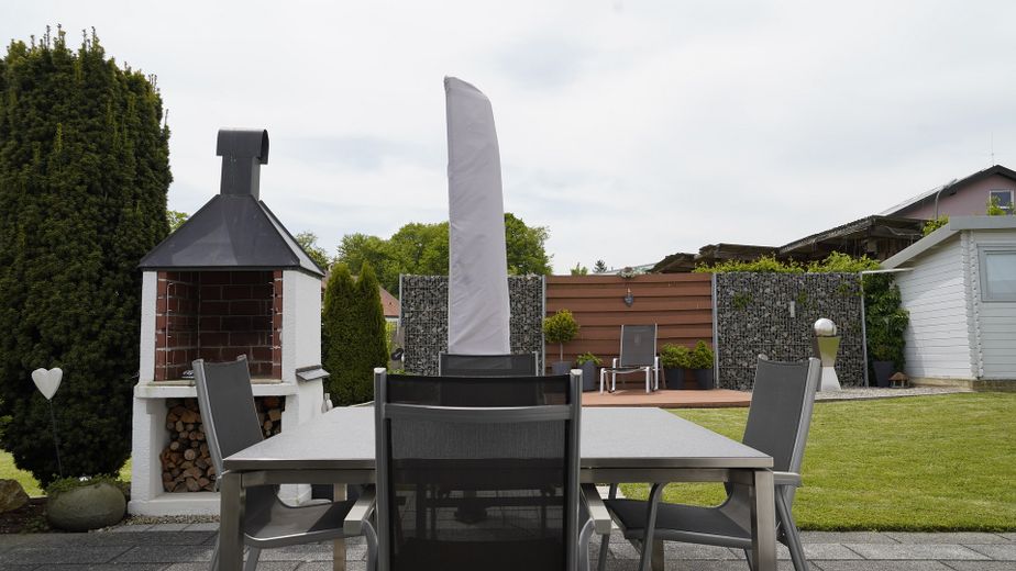 Wohnen, Arbeiten, Vermieten: Flexibles Raumwunder mit Anbau! – Terrasse