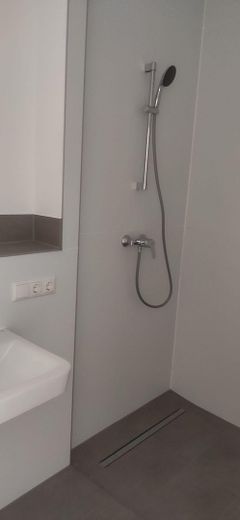 Trebur'da özelden ilk kullanım yeni yarı müstakil ev – Bad DG