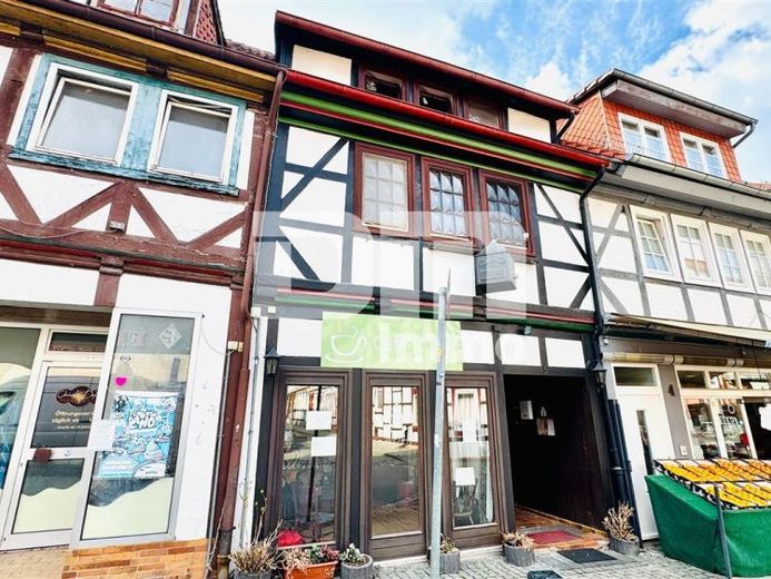 Historisches Fachwerk-Ensemble mit Renditepotenzial in zentraler Lage von Northeim – Foto 1