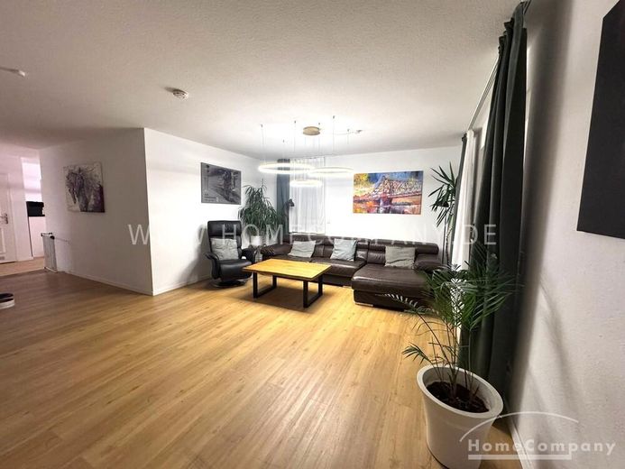 27328 HomeCompany Dresden Möbliert/Furnished 3-Zimmer-Wohnung in Dresden-Blasewitz mit 2 Balkonen max. 4 Personen – fd15c617618c820d251e6bbba23f950674d0c849.jpg