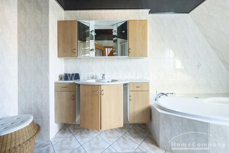 27048 HomeCompany Dresden Casa a schiera arredata con terreno a Dresden-Niedersedlitz max. 3 persone – 081b7b49cc86502e6c39ea377004b4cf05b9215a.jpg