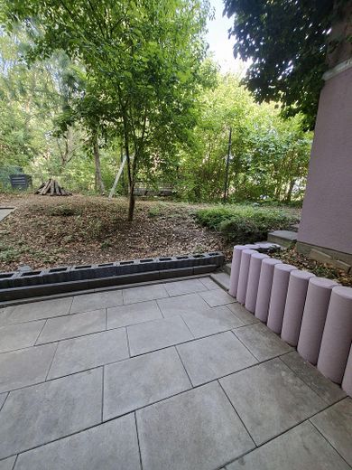 Wohnen wie im Grünen: Frisch renovierte 2-Zimmer-Wohnung (57m2) mit Terrasse & Gartennutzung – Foto 19