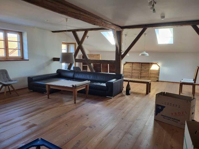 شقة كبيرة رائعة بطراز منزل ريفي – Wohnzimmer