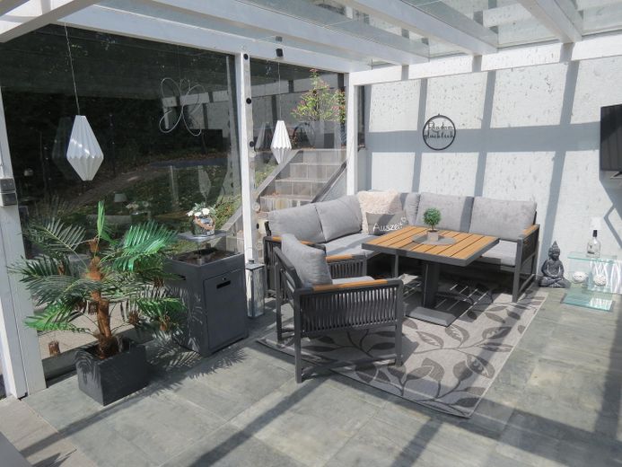 Exklusives Wohnen in allerbester Wohnlage – Terrasse
