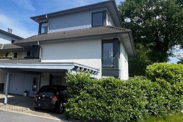 Mehrfamilienhaus mit 3 Wohneinheiten in beliebter Lage