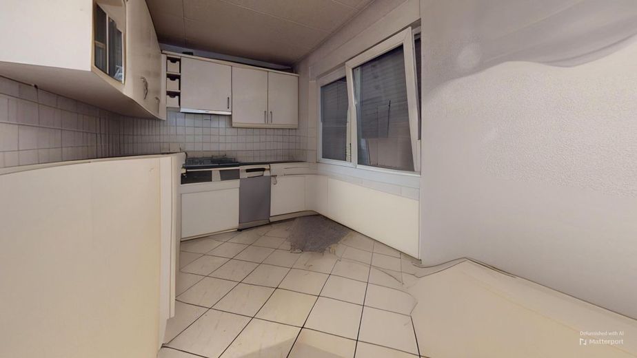 Ruhig gelegenes EFH mit Sanierungspotential | Balkon, Garten &amp; Wintergarten  | Garage inkl. – Küche2