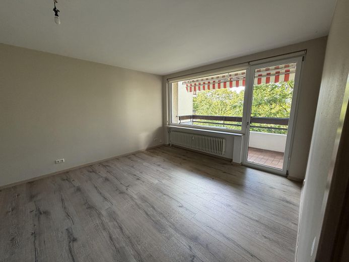 PROVISIONSFREIE 2-Zimmer-Wohnung vom Eigentümer mit Stellplatz u. EBK – Foto 8