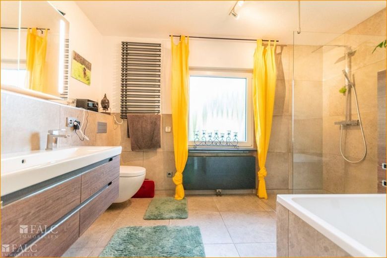 Badezimmer EG
