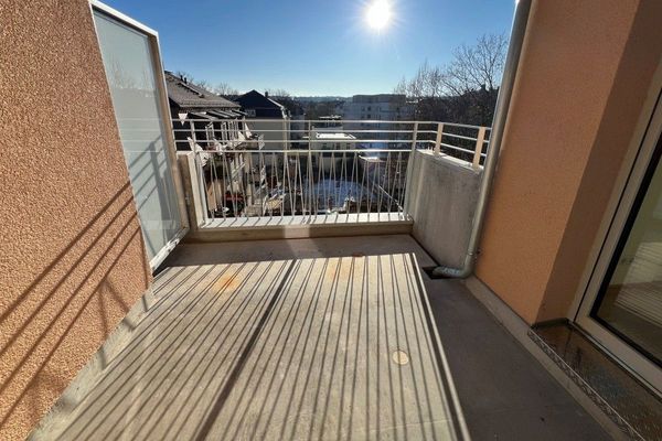 4. piano con balcone sul lato sud tranquillo