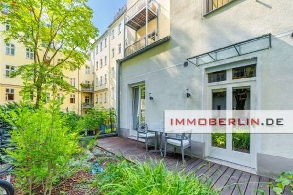 IMMOBERLIN.DE - ¡Ubicación privilegiada en Samariterkiez! Armonioso piso en planta baja con gran terraza