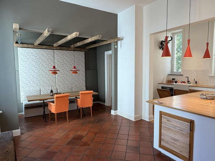 Hohenfelde – Moderne 4-Zimmer-Wohnung mit großzügiger Wohnlounge und Balkon ins Grüne – Wohnküche