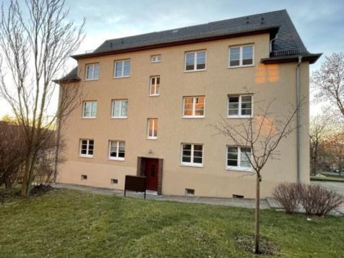 Objekt-Nr.: 2723 - Gemütliche vermietete 2-Zimmer-ETW im 2. OG mit Wanne in beliebter Wohnlage Gartenstadt in Plauen – Foto 1