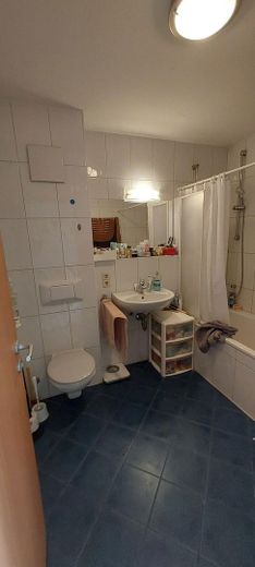 Badzimmer mit Badewanne