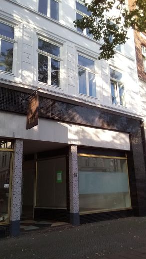 Commercio al dettaglio/ufficio di 65 mq con passaggio di clienti – Foto 4