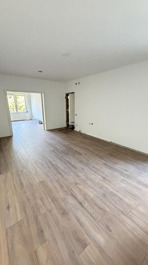 4 Zimmer mit Parkblick – frisch renoviert im energetisch sanierten Altbau – Foto 3