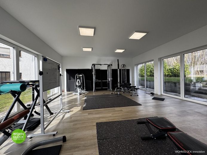 Sonnige Aussichten - Urbane Gewerbefläche im schönen Mühltal – Gym