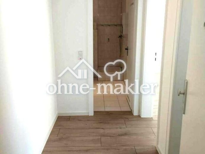 1 ZKB mit Balkon, ruhige Lage, EG-Hochparterre – Foto 1