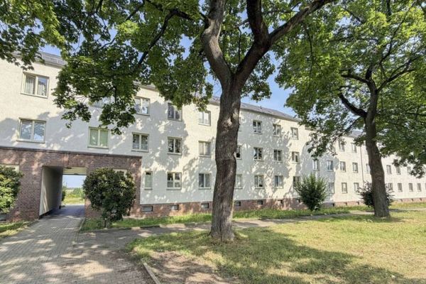 *Investimento del 2006, ristrutturato, di 2 locali con balcone e posto auto*