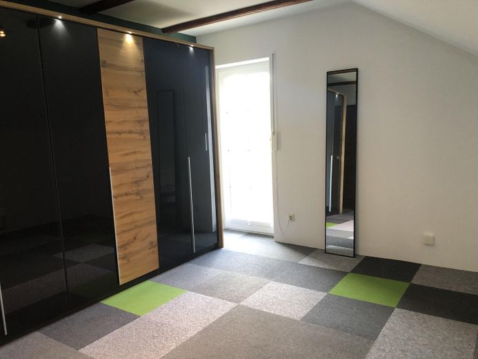 Einfamilienhaus in bester Wohnlage - *Courtagefrei* – Zimmer 2 OG