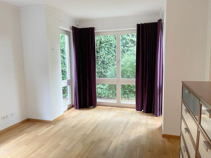 Wohnen, wo Hamburg zur Elbe hinabsteigt – Schlafzimmer