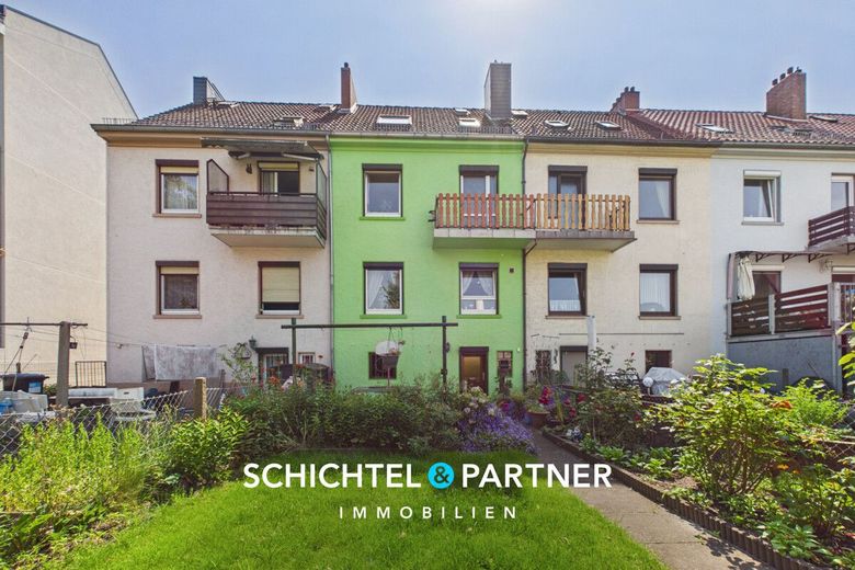 Ohlenhof | Ansprechendes Reihenmittelhaus mit Balkon und Terrasse – S&amp;P | Rückansicht